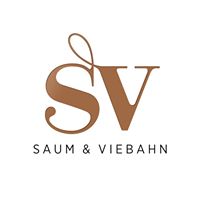 S&V Logo 2018 weiss Logo von Saum & Viebahn
